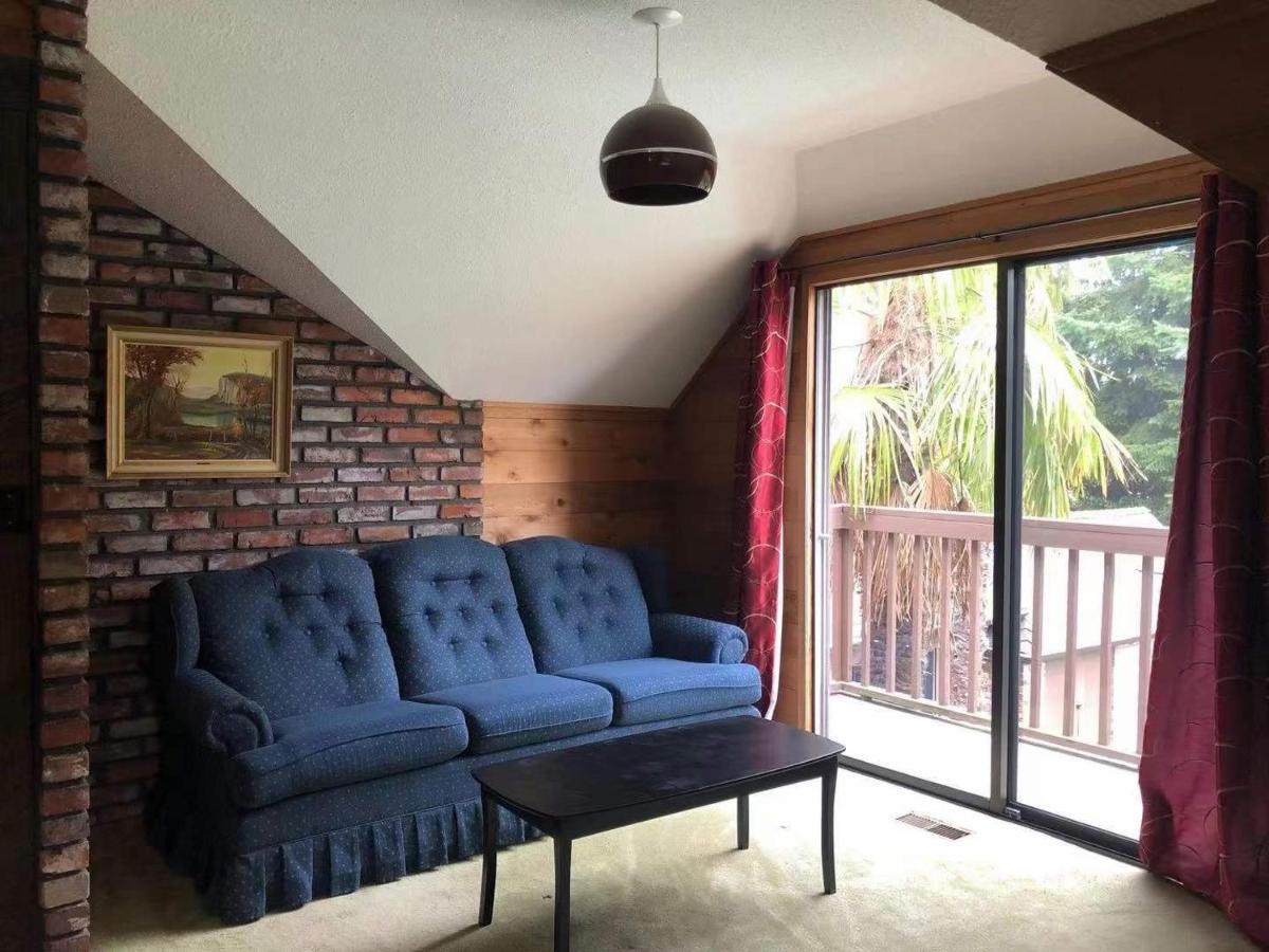 Jason House - Immaculate Suites In A Quiet Seaside Neighbourhood Near Uvic วิกตอเรีย ภายนอก รูปภาพ